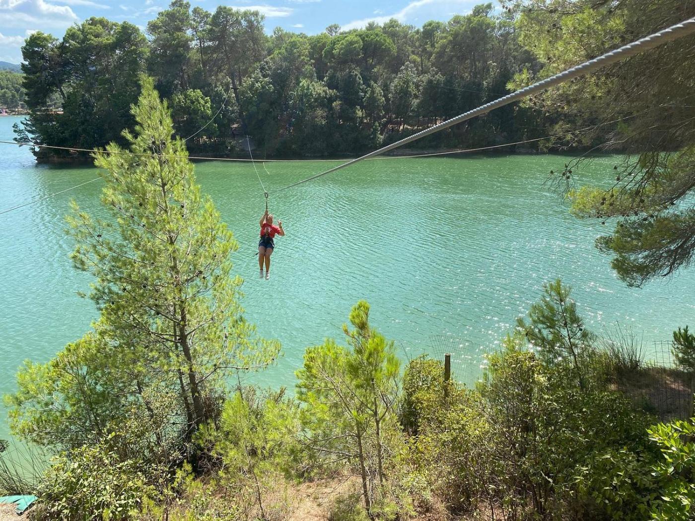 Au Point Du Jour - Gites Carcassonne, Lac De La Cavayere エクステリア 写真